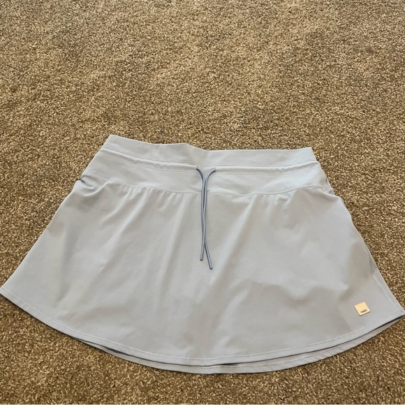Vuori Daily skirt skort light blue XL tennis golf active casual classic - Picture 2 of 7